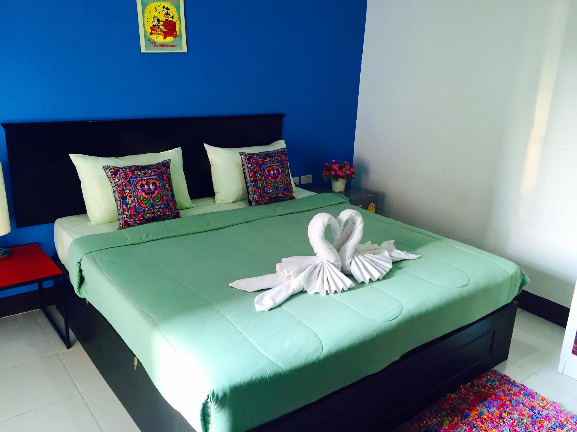 Benetti Lodge Patong Exterior foto